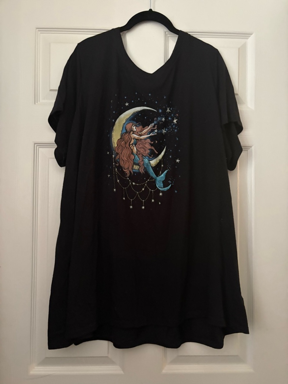 Torrid Sz 4 (4X) black T-Shirt w mermaid